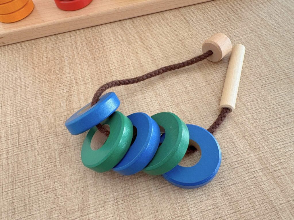 1歳児どハマり！RING10で遊ぶ様子